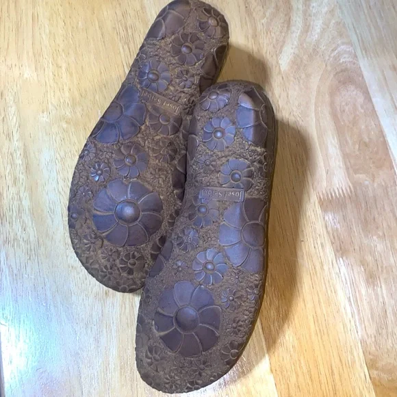 Leather Sandals - Picture 4 of 5